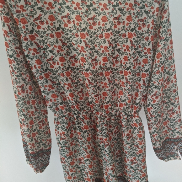 Romper - Picture 3 of 4